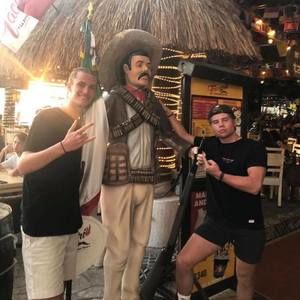 Meet your Posher, Mason